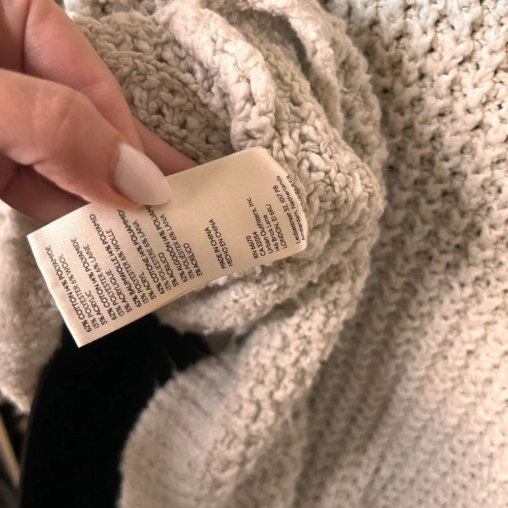 Free people oversized pullover knit sweater - Picture 9 of 9